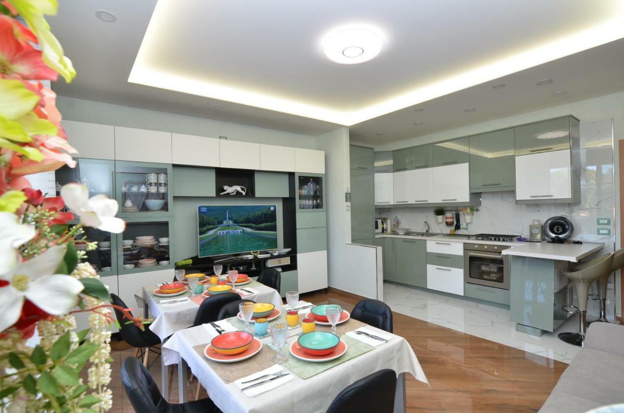 Caserta Deluxe Exterior foto