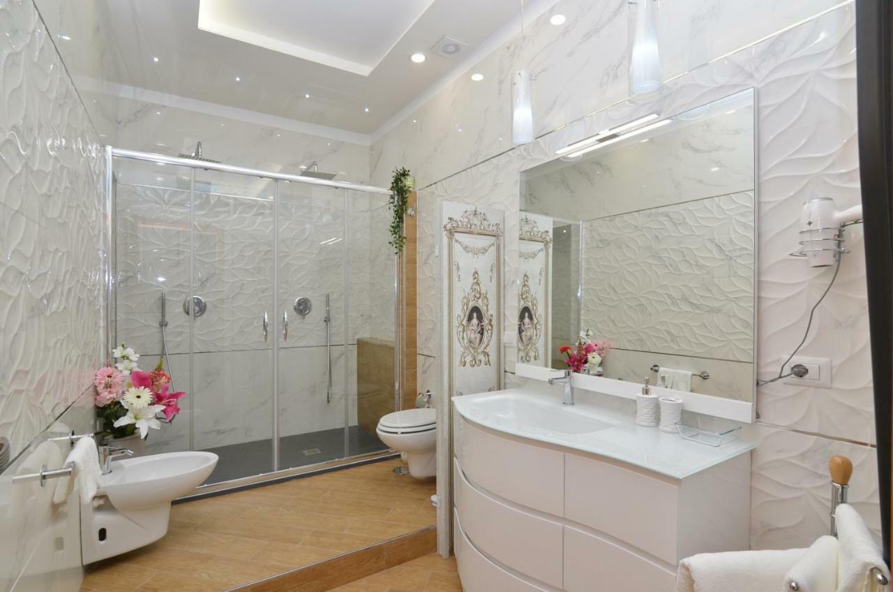 Caserta Deluxe Exterior foto