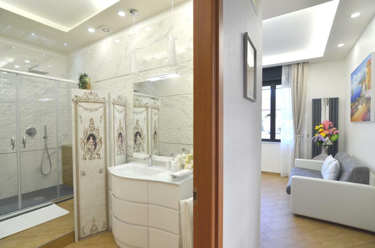Caserta Deluxe Exterior foto
