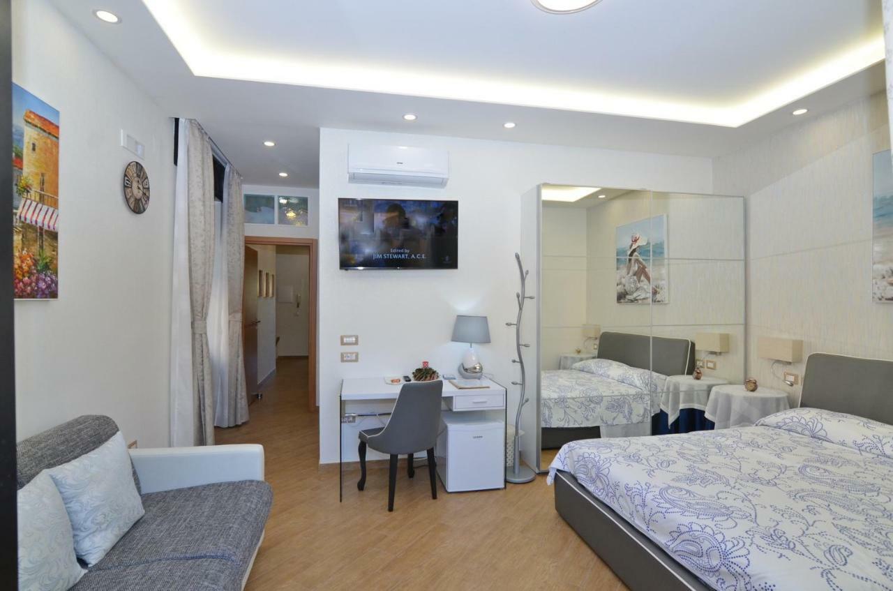 Caserta Deluxe Exterior foto
